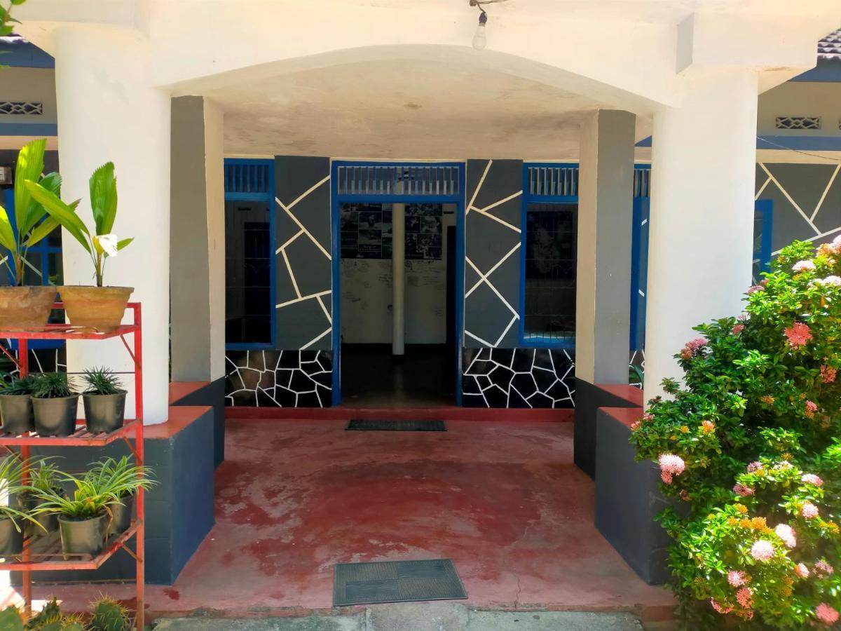 Hotel Eastwind Surf Camp Arugam Bay Exterior foto