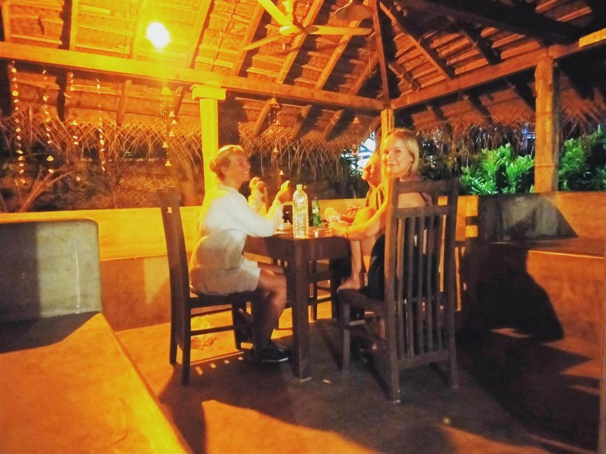 Hotel Eastwind Surf Camp Arugam Bay Exterior foto