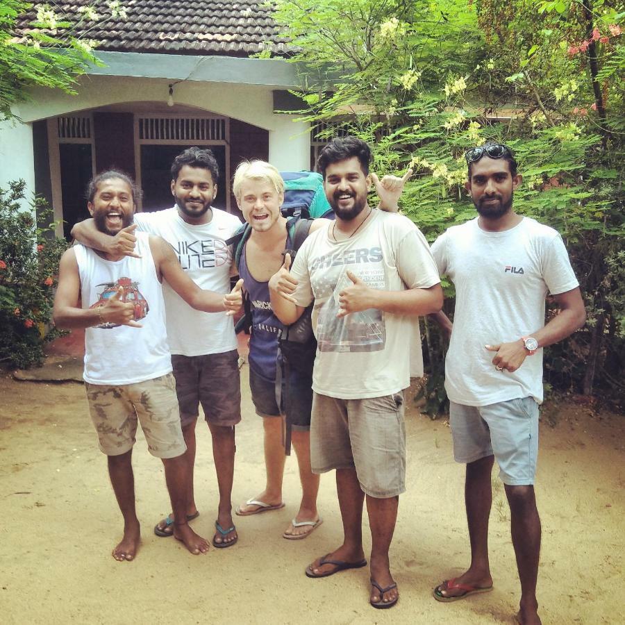 Hotel Eastwind Surf Camp Arugam Bay Exterior foto